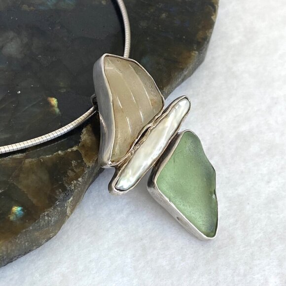 Sterling Silver 925 Beach Glass & Biwa Pearl Pendant Necklace 16"-18" Chain - Picture 3 of 16